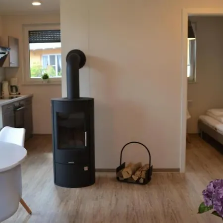 Apartment U15 Eg - Charmante Ferienwohnung Am Mit Kamin, Terrasse Und Wlan In An Der Muritz Robel