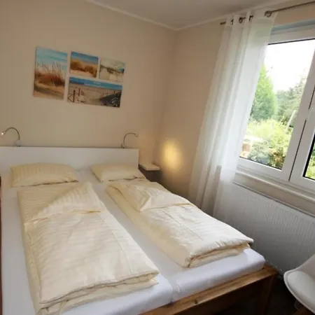 Apartment U15 Eg - Charmante Ferienwohnung Am Mit Kamin, Terrasse Und Wlan In An Der Muritz Robel